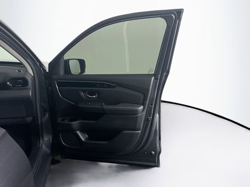 Used 2025 Honda Pilot EX-L image 33