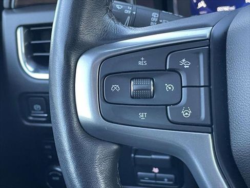 Used 2023 Chevrolet Suburban Premier w/ Advanced Technology Package image 22