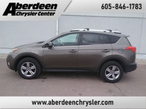 Used 2015 Toyota RAV4 XLE image 1