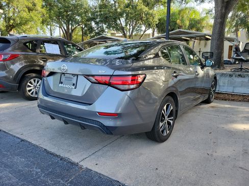 Certified 2023 Nissan Sentra SV FWD image 8
