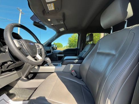Used 2016 Ford F150 Lariat w/ Equipment Group 501A Mid AWD/4WD image 17