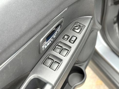 Used 2021 Mitsubishi Outlander Sport ES FWD image 14