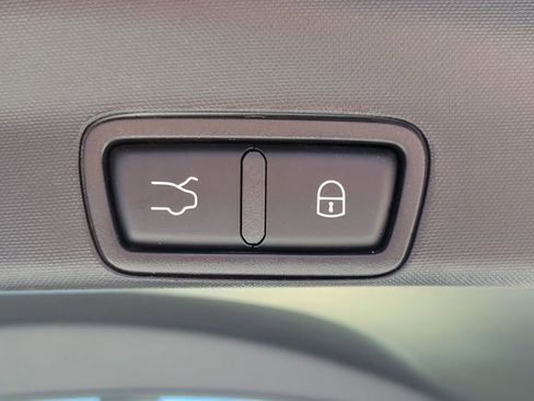 Used 2024 Alfa Romeo Stelvio Sprint RWD image 22