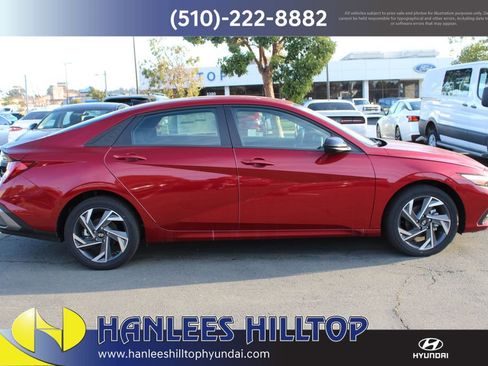 New 2025 Hyundai Elantra SEL image 6