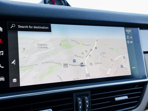 Certified 2022 Porsche Cayenne image 18