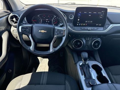 Certified 2024 Chevrolet Blazer LT w/ Convenience Package FWD image 19