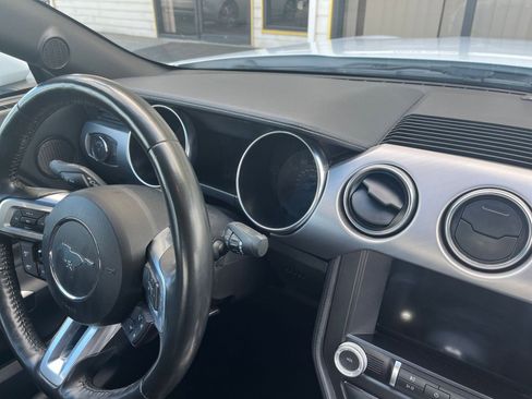 Used 2023 Ford Mustang Premium image 33