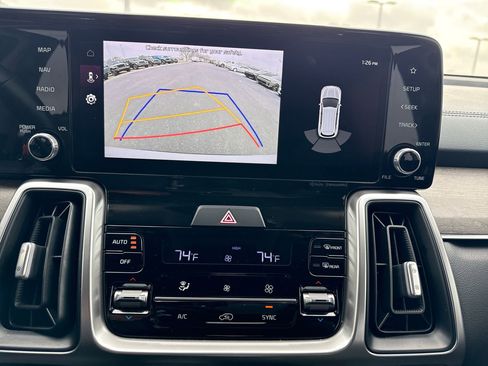 Used 2023 Kia Sorento X-Line EX image 21