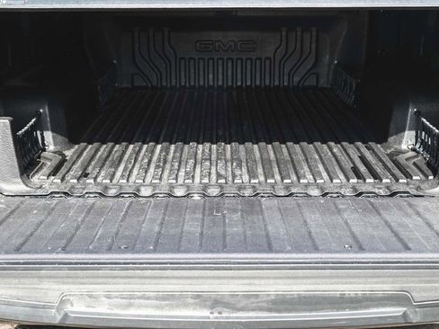 Used 2024 GMC Sierra 1500 Elevation image 35