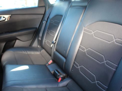 Used 2023 Kia Forte GT-Line w/ GT-Line Premium Package image 31