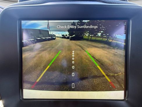 Used 2023 Jeep Renegade Latitude AWD/4WD image 21
