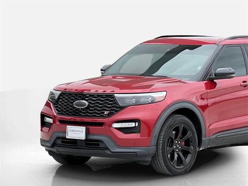 Used 2020 Ford Explorer ST w/ ST Street Pack image 10