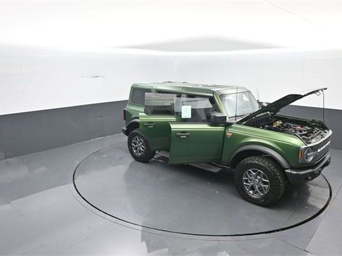 New 2025 Ford Bronco Badlands image 34