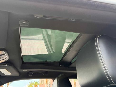 Used 2023 Chrysler 300 S w/ Comfort Group RWD image 24
