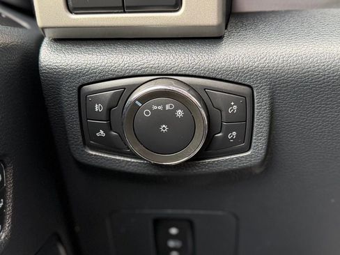 Used 2022 Ford F350 Lariat image 30