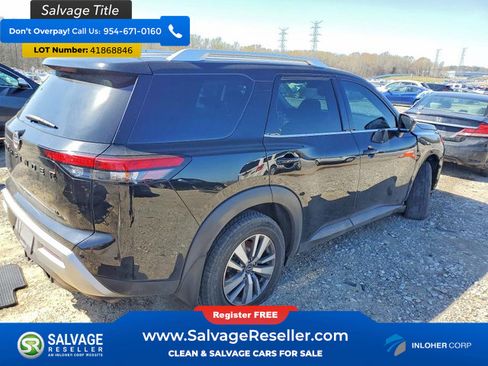 Used 2022 Nissan Pathfinder SL w/ Lighting Package (N92) FWD image 4