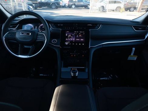 New 2026 Jeep Grand Cherokee L 4WD image 22