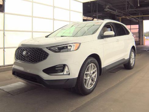 Used 2023 Ford Edge SEL w/ Convenience Package AWD/4WD image 5