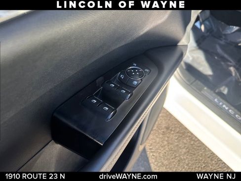 Certified 2021 Lincoln Nautilus Reserve image 13