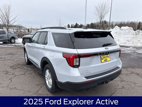 Used 2025 Ford Explorer Active image 9