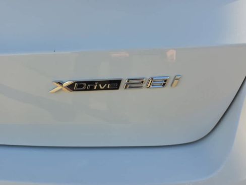 Used 2025 BMW X1 xDrive28i image 8