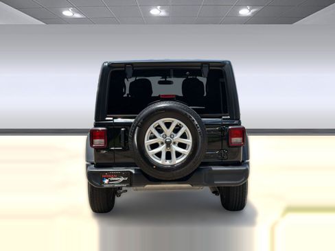 Used 2023 Jeep Wrangler Sport AWD/4WD image 10