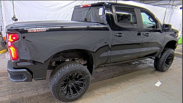 Used 2023 Chevrolet Silverado 1500 LT Trail Boss w/ Protection Package AWD/4WD image 2