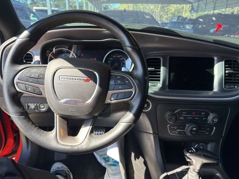 Used 2022 Dodge Charger Scat Pack w/ Plus Group image 5