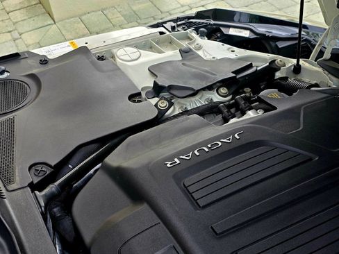 Used 2016 Jaguar F-TYPE R image 62