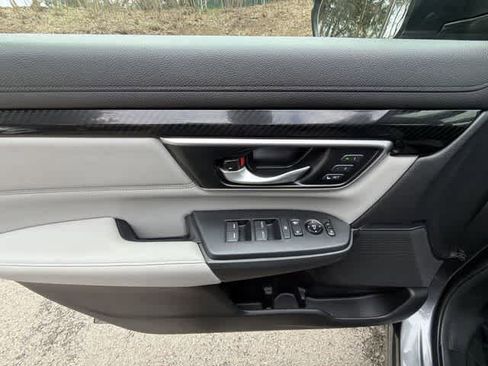 Used 2022 Honda CR-V Touring image 19