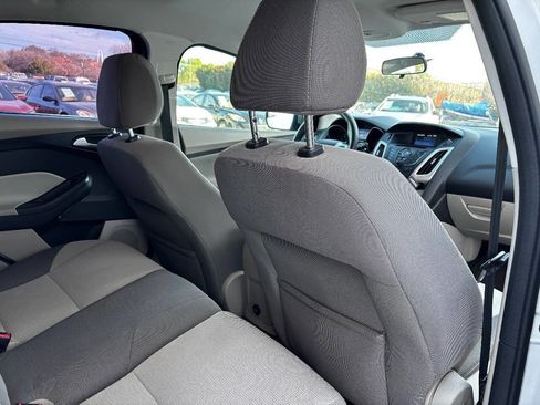 Used 2013 Ford Focus SE image 54