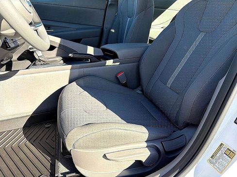 New 2026 Hyundai Elantra SE image 7