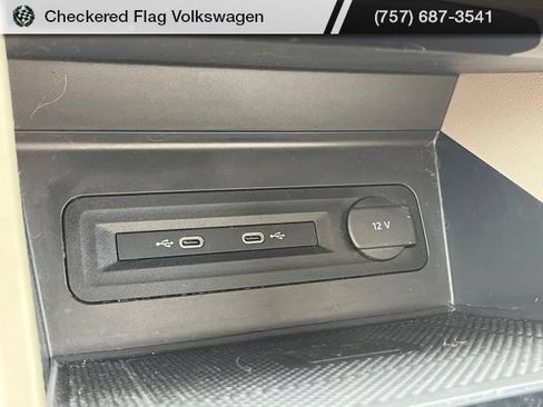Used 2023 Volkswagen Atlas SE w/ Black Wheel Package AWD/4WD image 40