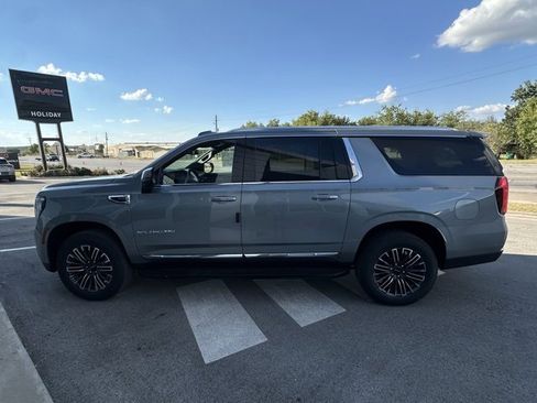 New 2026 GMC Yukon XL Elevation w/ LPO, Floor Liner Package image 9