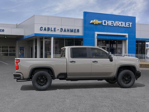 New 2026 Chevrolet Silverado 2500 ZR2 AWD/4WD image 5