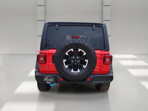 Used 2025 Jeep Wrangler Unlimited Rubicon 4xe w/ Safety Group AWD/4WD image 5