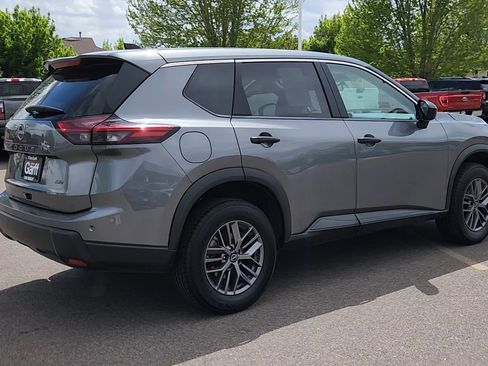 Used 2024 Nissan Rogue S AWD/4WD image 13