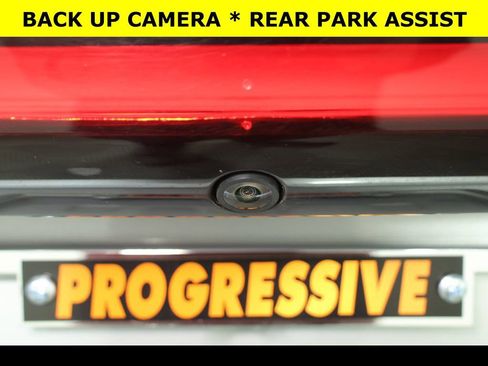 Used 2024 Chrysler Pacifica Touring-L image 5