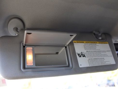 Used 2017 Toyota Highlander Limited Platinum image 50