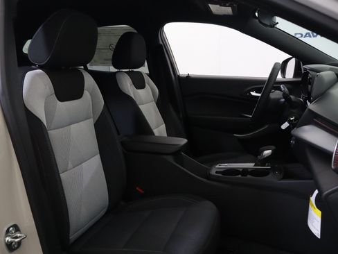 New 2026 Chevrolet Trax RS FWD image 21