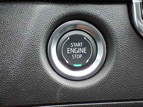 Used 2025 Chevrolet Colorado Trail Boss image 29