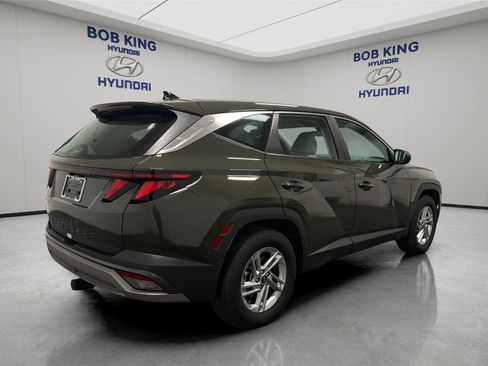 Used 2026 Hyundai Tucson SE FWD image 5