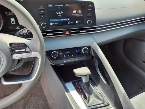Used 2023 Hyundai Elantra SEL image 25