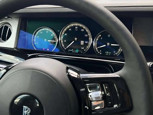 Used 2018 Rolls-Royce Phantom Sedan RWD image 6