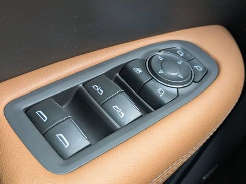 Used 2021 Cadillac XT5 Premium Luxury FWD image 18