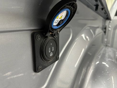 Used 2024 RAM 2500 Laramie w/ Safety Group image 40