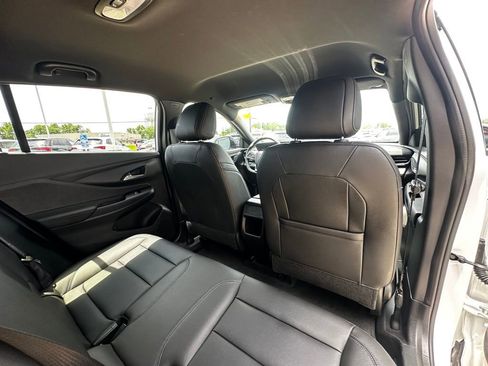 Used 2025 Buick Envista Sport Touring w/ Convenience II Package FWD image 26