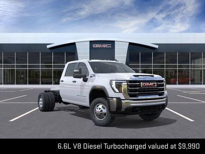 New 2026 GMC Sierra 3500 Pro w/ Convenience Package
