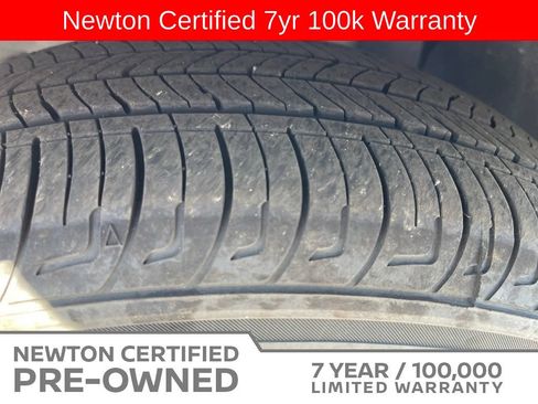Used 2025 Nissan Versa S w/ Trunk Package FWD image 5