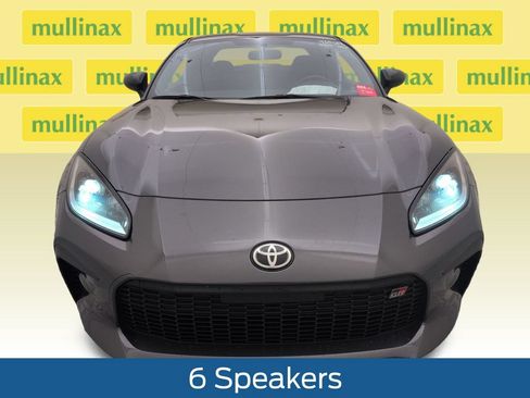 Used 2023 Toyota GR86 RWD image 14